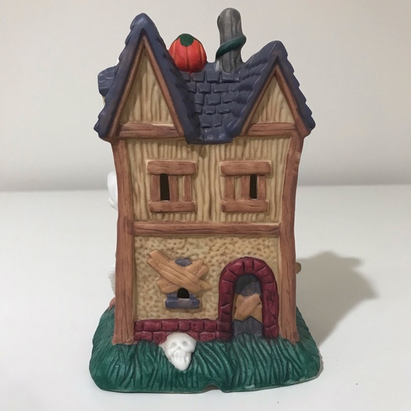 Vintage 1996 Spooky Hollow Lighted Porcelain Halloween House No Light and Cord - Picture 3 of 12